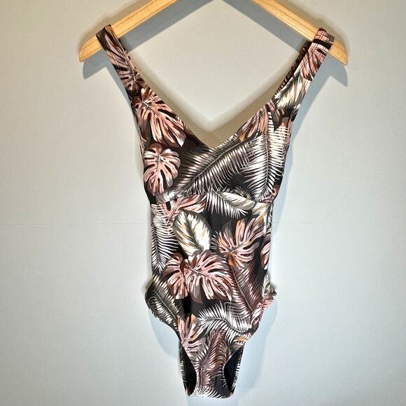 Hurley Palm Leaf Print One Piece Swimsuit - size Small - Picture 2 of 6